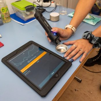 teaser_24heures_permanence-de-drug-checking